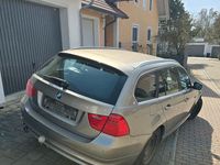 Gebraucht BMW 318 143 PS (105 kW) 2012 Gold Kombi