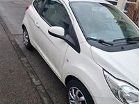 Gebraucht Ford Ka Cool & Sound Edition 69 PS (50 kW) 2016 Weiß Kleinwagen