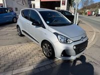 Gebraucht Hyundai i10 Passion 67 PS (49 kW) 2018 Silber Kleinwagen