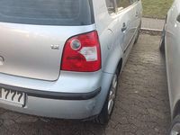 Gebraucht VW Polo Basis 64 PS (47 kW) 2003 Silber Limousine
