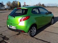 Gebraucht Mazda 2 Active 84 PS (61 kW) 2011 Grün Kleinwagen