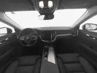 Gebraucht Volvo V60 145 PS (106 kW) 2025 Kombi