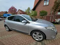 Gebraucht Renault Mégane 100 PS (73 kW) 2009 Silber Limousine