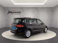 Gebraucht VW Touran Highline 150 PS (110 kW) 2024 Deep black perleffekt Van / Kleinbus