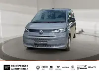 Gebraucht VW Multivan Basis 150 PS (110 kW) 2023 Grau Van / Kleinbus