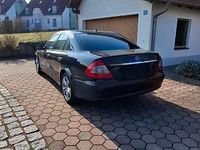 Gebraucht Mercedes E200 Classic 136 PS (100 kW) 2008 Schwarz Limousine