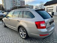 Gebraucht Skoda Octavia Elegance 180 PS (132 kW) 2014 Beige Kleinwagen