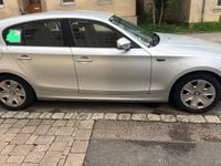 Usata BMW 116 122 CV (89 kW) 2010 Argento Utilitaria