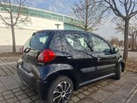 Gebraucht Toyota Aygo 68 PS (50 kW) 2006 Schwarz Kleinwagen