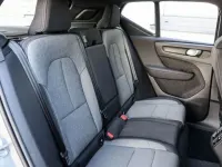 Gebraucht Volvo XC40 Core 163 PS (119 kW) 2024 Grau SUV