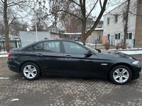 Gebraucht BMW 520 183 PS (134 kW) 2012 Schwarz Limousine