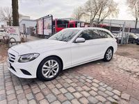 Gebraucht Mercedes C220 194 PS (142 kW) 2019 Weiß Kombi