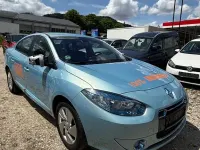 Gebraucht Renault Fluence 50 kW (68 PS) 2012 Blau Limousine