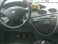 Gebraucht Ford Focus 75 PS (55 kW) 1999 Rot Limousine