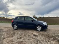 Gebraucht Skoda Fabia Active 69 PS (50 kW) 2011 Blau Kleinwagen