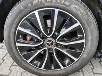 Gebraucht Mercedes C300 258 PS (189 kW) 2018 Blau Limousine