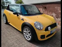 Używany Mini John Cooper Works 120 KM (88 kW) 2005 Żółty Hatchback