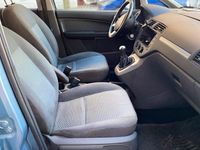 Second-hand Ford Focus 109 CP (80 kW) 2004 Albastru Break