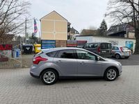 Gebraucht Ford Focus Trend 116 PS (85 kW) 2011 Grau Limousine
