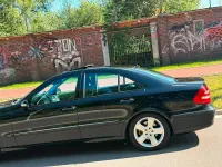 Gebraucht Mercedes E200 163 PS (119 kW) 2005 Schwarz Limousine