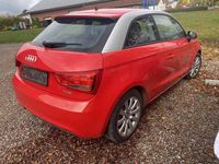 Gebraucht Audi A1 Attraction 122 PS (89 kW) 2011 Misanorot perleffekt Kleinwagen