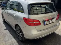 Gebraucht Mercedes B200 156 PS (114 kW) 2012 Grau Kleinwagen