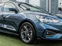 Gebraucht Ford Focus ST-Line 120 PS (88 kW) 2020 Blau Limousine