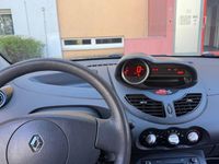 Second-hand Renault Twingo Expression 75 CP (55 kW) 2014 Roșu Hatchback