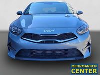 Neu Kia Ceed 140 PS (102 kW) 2025 Silber Kleinwagen