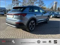 Gebraucht Audi Q4 e-tron Ambiente 219 kW (299 PS) 2024 Blau SUV