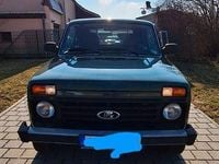 Gebraucht Lada Urban 83 PS (61 kW) 2017 Grün SUV