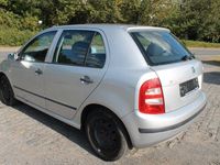Gebraucht Skoda Fabia 75 PS (55 kW) 2004 Silber Kleinwagen