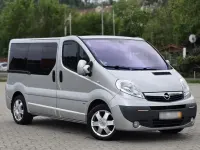 Używany Opel Vivaro 145 KM (106 kW) 2008 Srebrny Minivan
