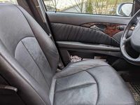 Gebraucht Mercedes E280 204 PS (150 kW) 2005 Silber Kombi