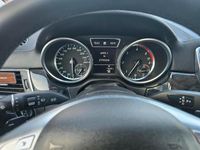 Gebraucht Mercedes ML350 258 PS (189 kW) 2012 Schwarz SUV