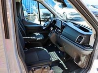 Usado Ford Transit 170 HP (125 kW) 2023 Cinzento Van