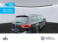 Gebraucht VW Passat Basis 150 PS (110 kW) 2022 Schwarz Kombi