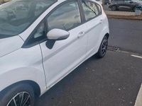Gebraucht Ford Fiesta 2009 Weiß Kleinwagen