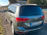 Gebraucht VW Touran 149 PS (109 kW) 2020 Grau Van / Kleinbus