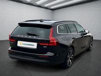 Gebraucht Volvo V60 Core 163 PS (119 kW) 2024 Schwarz Kombi