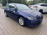 Gebraucht VW Golf VIII Life 131 PS (96 kW) 2020 Blau Limousine