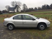 Second-hand Chrysler Neon 181 CP (133 kW) 2000 Argintiu Berlinǎ