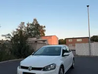 Gebraucht VW Golf VII 102 PS (75 kW) 2014 Weiß Kleinwagen