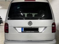 Gebraucht VW Caddy Highline 150 PS (110 kW) 2019 Silber Van / Kleinbus
