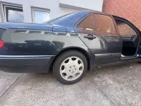 Gebraucht Mercedes E320 Classic 224 PS (164 kW) 1998 Kombi