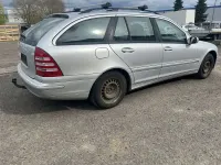 Gebraucht Mercedes C180 Classic 143 PS (105 kW) 2005 Silber Kombi