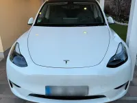 Käytetty Tesla Model Y 250 kW (340 HP) 2022 Valkoinen Katumaasturi