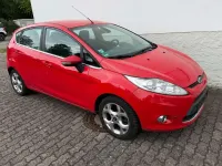 Gebraucht Ford Fiesta Titanium 97 PS (71 kW) 2009 Rot Kleinwagen