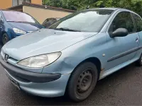Używany Peugeot 206 60 KM (44 kW) 2001 Niebieski Hatchback