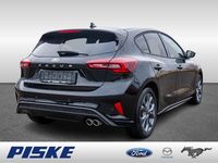 Gebraucht Ford Focus ST-Line 125 PS (91 kW) 2024 Obsidianschwarz Limousine